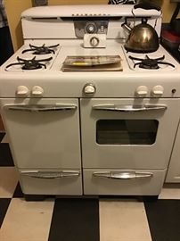 Yes! Another Universal Stove!