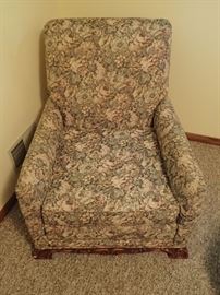 ANTIQUE FLORAL SIDE CHAIR WITH DETAILED CARVED LEGS