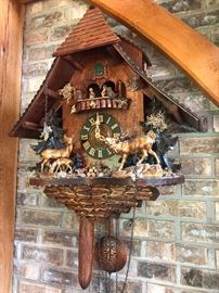 Large cuckoo clock