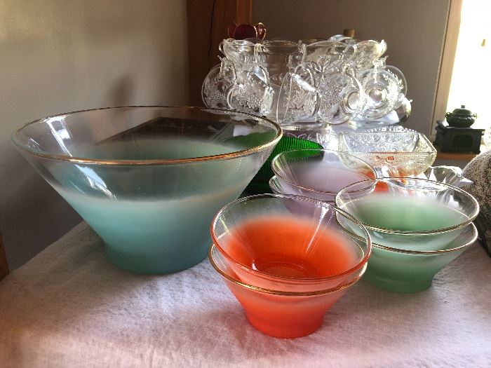 vintage bowls, punch bowl set