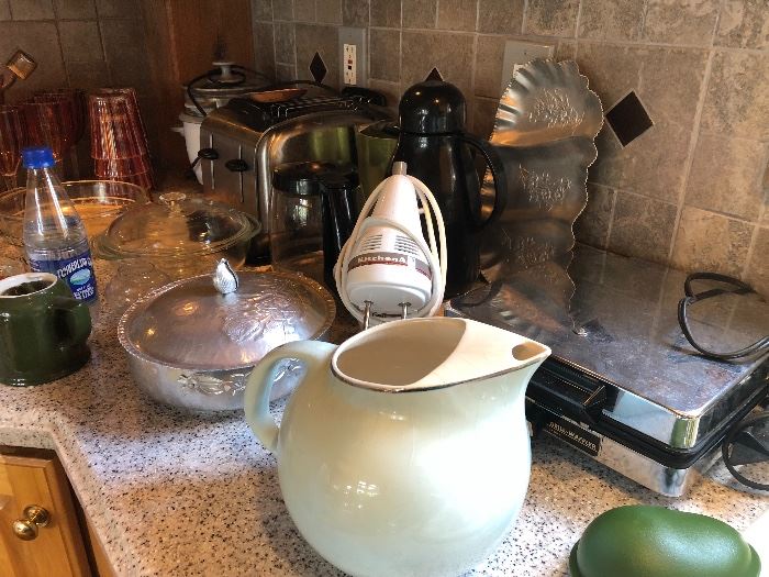 small kitchen appliances(hand mixer, blender, waffle iron, toaster)