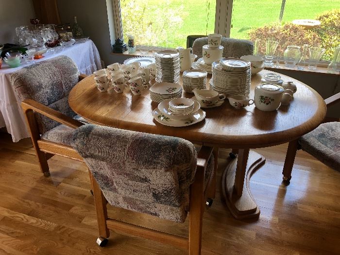 kitchen table and chairs, dinnerware