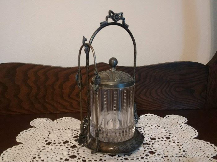 ANTIQUE CLEAR GLASS PICKLE JAR W LID AND CARRIER AND TONGS