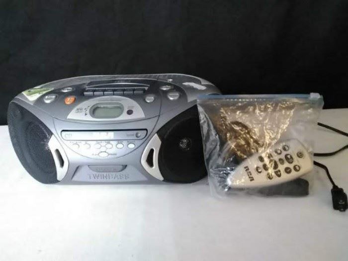 CASSETTE AND CD PLAYER