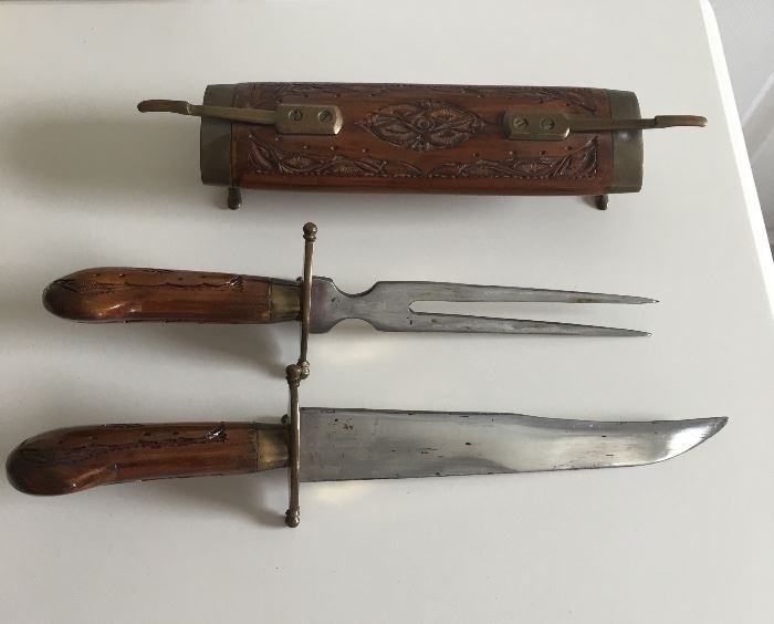 Vintage carving set