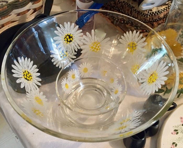 Daisy bowls