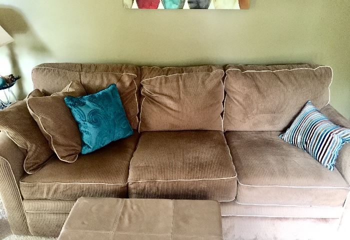 LAZ y boy couch great condition