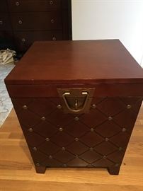 Accent Chest/ Side Table