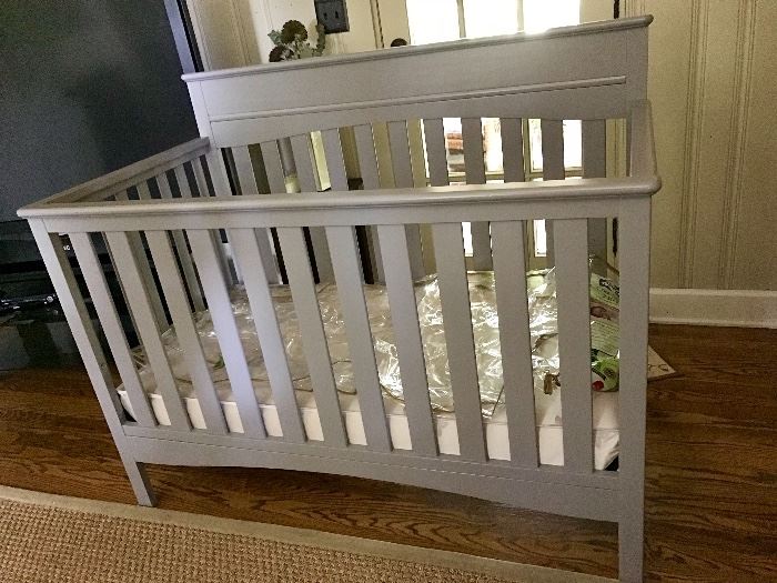 Baby Crib. Has been slept in 6 nights.. Mattress not included.