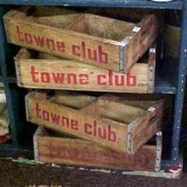 WOODEN TOWNE CLUB POP CASES