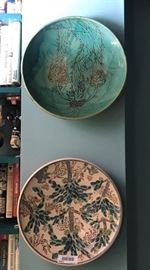 #2379: Wall Hanging Large Pottery plates
Gorgeous, complementing colors wall hanging Pottery plates.

15” x 15” x 3”H.

Bid per piece, Your bid x 2
