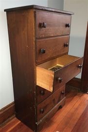#2419: Chest with 5 drawers
Chest with 5 drawers.

22” x 12” x 41”H