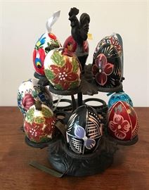 #2203: Unique Signed, egg collection and metal rooster display
Unique signed collection and metal rooster display. Enjoy this eclectic mix of handcrafted eggs from around the world.

9.5"H
