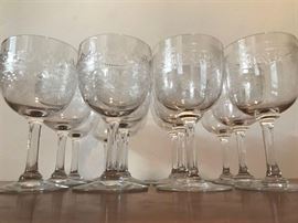 #2210: Old Hollywood Etched Glassware Sets
Two sets of Old Hollywood etched glass cocktail serving pieces. 1 set 6 pieces,1 set 7 pieces.

4.75"
