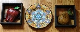 #2354: Decorative art & plate trio
Decorative art & plate trio.

Plate, 10"D.
Art, 8"H.