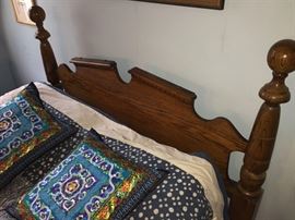 #2423: Queen headboard, comforter and mattress set
Queen headboard, comforter and mattress set.

59"W x 48"H