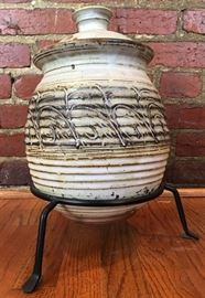 #2427: Pottery Covered Jar with Stand
Pottery covered jar with metal vase

10”x10”x16”H