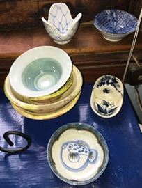 
#2433: Fun Porcelain Grouping
Fun porcelain and pottery collection