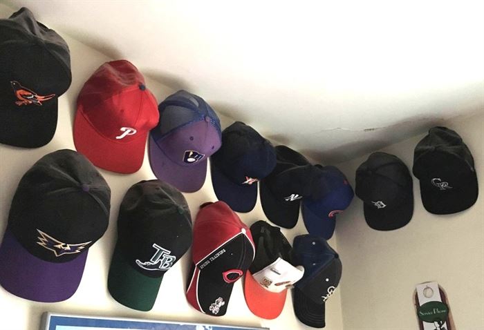 #2443: Fun 60+ baseball cap collection
Fun baseball cap collection over 60 Pieces