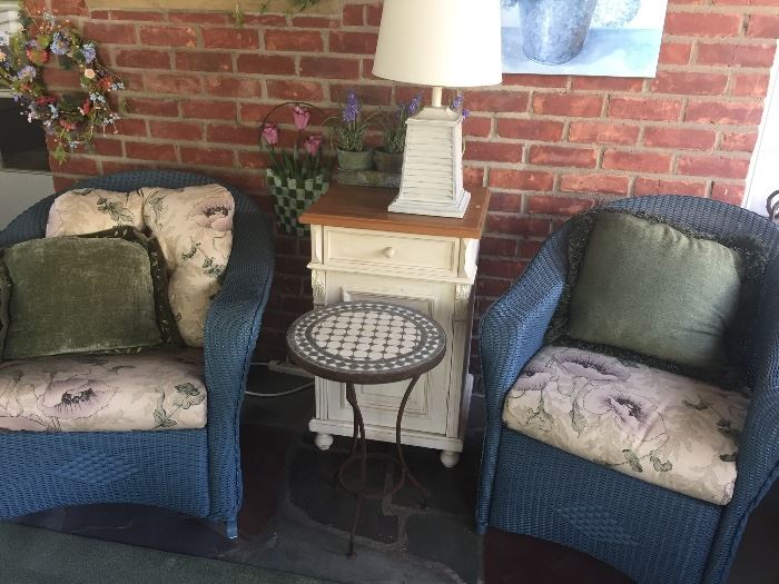Wicker arm chairs, side tables, lamps and more!