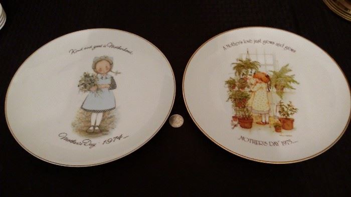 Vintage Holly Hobbie collectible plates.