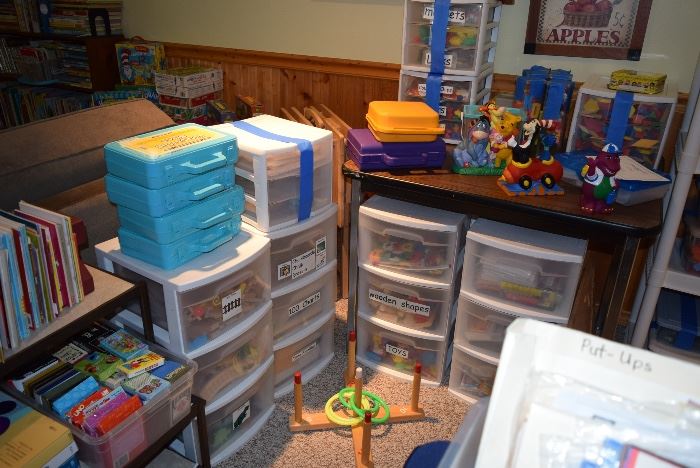 Plastic Storage Units, Toys, Games