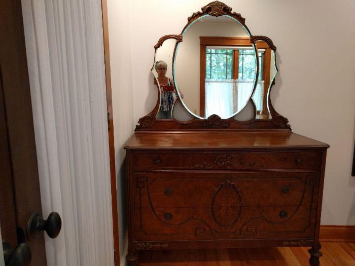 Victorian dresser with mirror. Part of set.