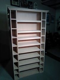 Storage cabinet for collectibles