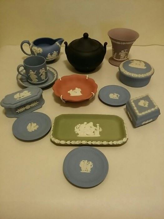 Multicolor Wedgwood Lot 12 Pieces
