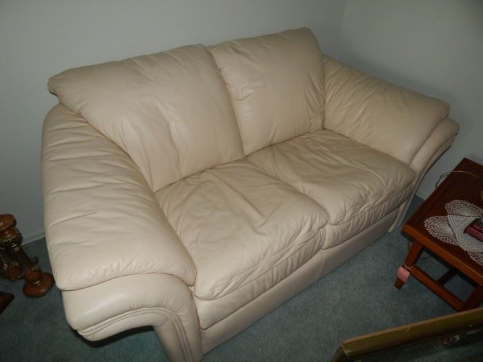 "Elite" Leather Loveseat - Has Matching Chair and Ottoman