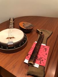 Bango, other musical instruments - and brass pieces too!