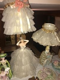 Super amazing vintage figural lamp. I have never seen one like it! 