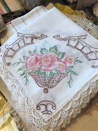 Sample of some of the beautiful vintage linens 