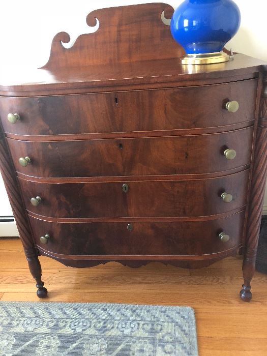 19thC bouffant crotch mahogany chest of drawers