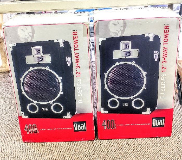 These Dual 400 speakers were still in the shipping packaging, never opened