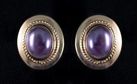 18K Amethyst Earrings