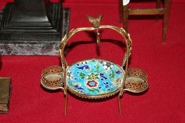 small castor frame with Longwy French faience insert
