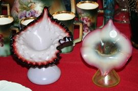 beautiful art glass Jack in the pulpit vases