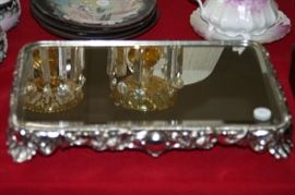 mirrored plateau with silver frame