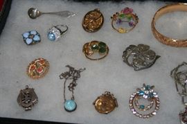 lote of sterling and costume jewelry