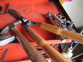 yard tools , industrial shelving