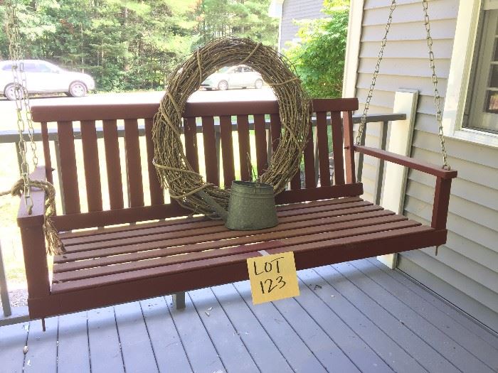 Hanging Porch Swing, Wreath, and Watering Can    http://www.ctonlineauctions.com/detail.asp?id=750021