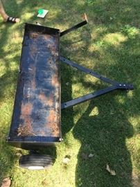 Aerator 4' for Lawn Tractor                http://www.ctonlineauctions.com/detail.asp?id=750063
