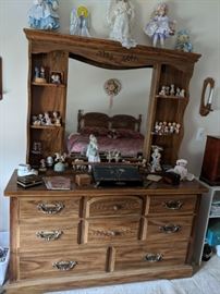 $80  Triple dresser with mirror and hutch