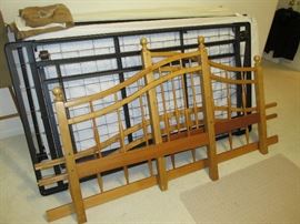 Dual trundle bed