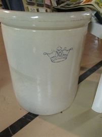10 gallon  blue crown crock
