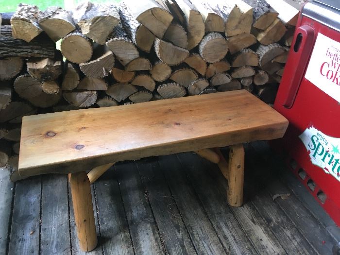 Log stool