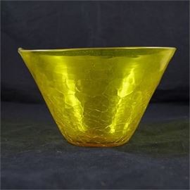 Vintage Crackle Art Glass Centerpiece Bowl