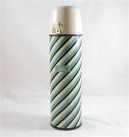 Vintage 1963 Keapsit Thermos