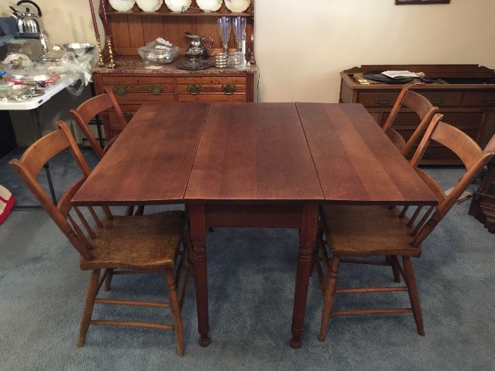 Victorian cherry drop leaf table with 4 matching chairs, circa 1835